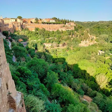 Vista Sulla Vallata *